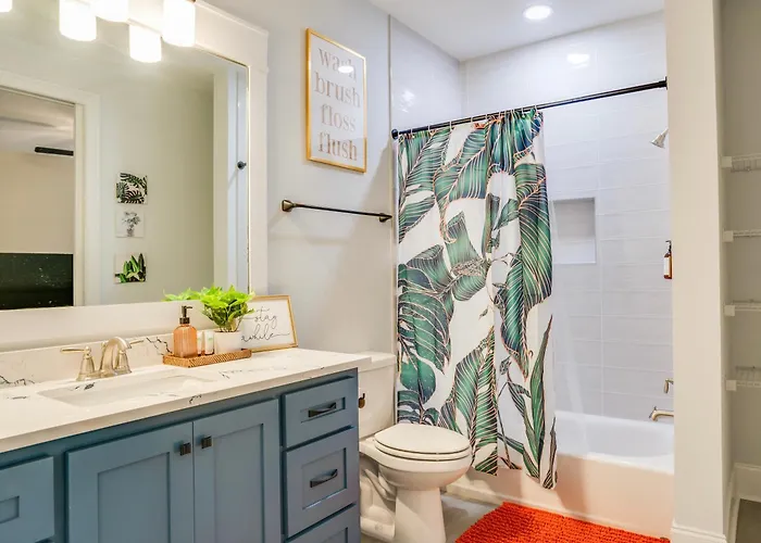 Сasa de vacaciones Tally Cozy Craftsman Near Football Parks & Airport *